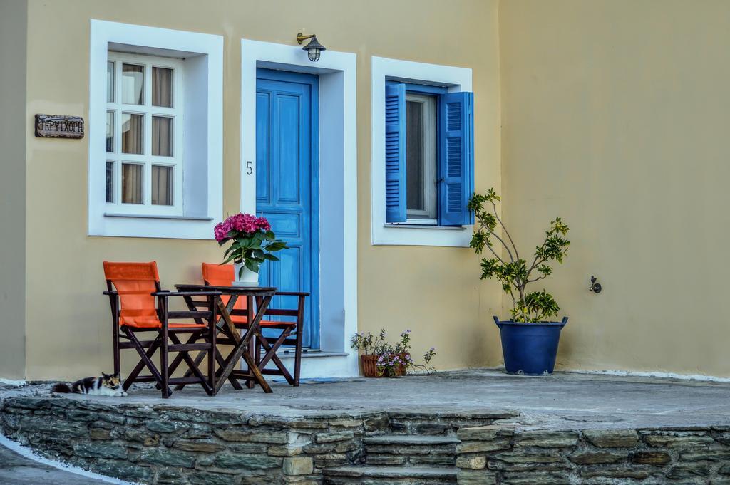 Mainades Maisonettes & Studios Menites Ngoại thất bức ảnh